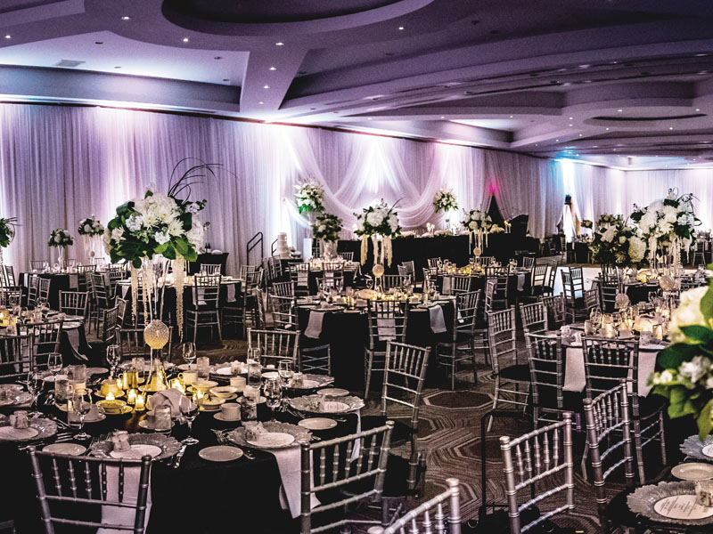 large Niagara-on-the-Lake wedding facilities grand event